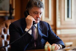 Петр Порошенко провел телефонный разговор с Александром Вучичем