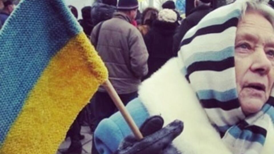 Соцопрос: 56% украинцев совершенно не удовлетворены событиями в стране