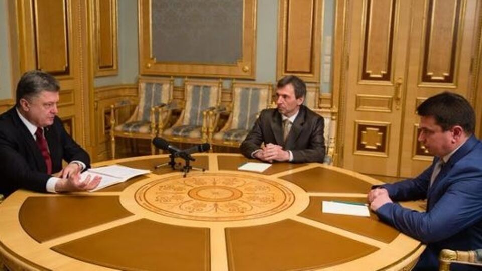 Порошенко встретился с претендентами на должность главы Антикоррупционного бюро