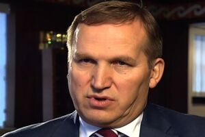 Моцик занимал должность посла в США в течение пяти лет