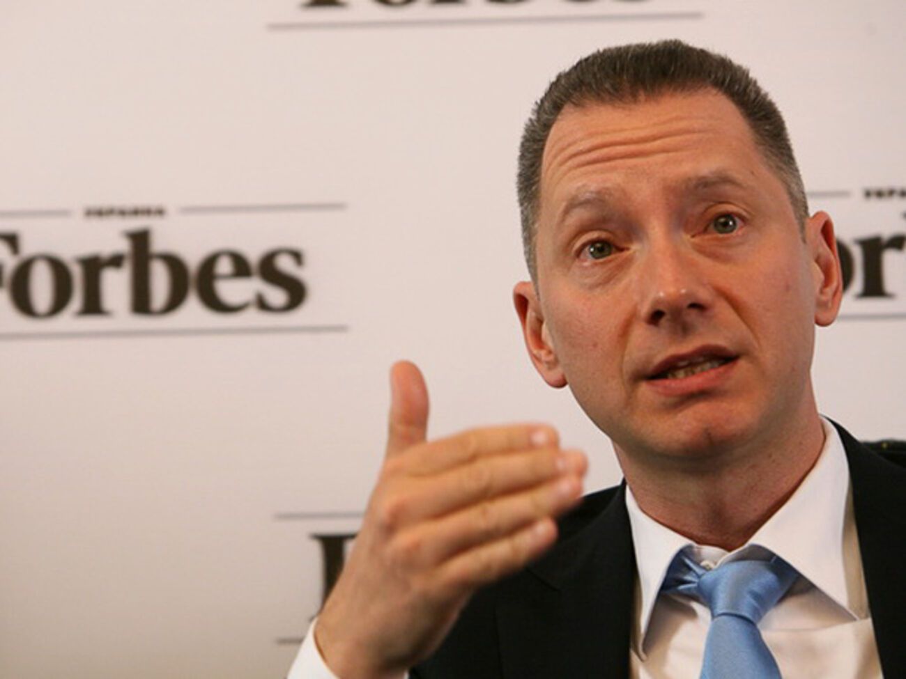 Ложкин: Для проведения выборов в отдельных районах Донецкой и Луганской областей там должен быть украинский флаг