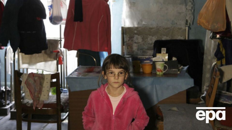 Количество беженцев и переселенцев растет