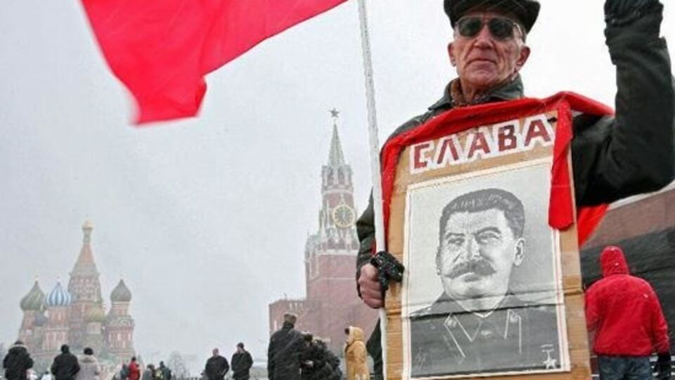 Соцопрос: 61% россиян готовы ради порядка жертвовать демократией и личными свободами