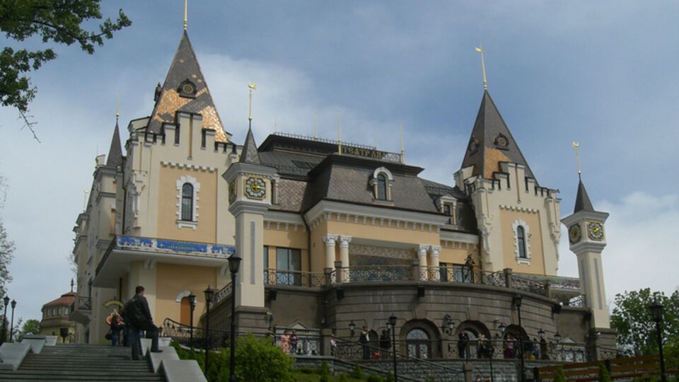 Часть театров и музеев Киева объединят в систему