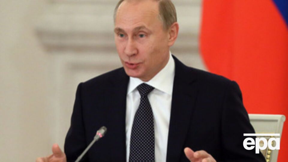 Путин в 2014 году заработал 7,65 млн рублей