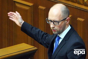 Яценюк поручил Петренко присутствовать на заседании КС