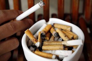 Украинцы тратят много денег на сигареты