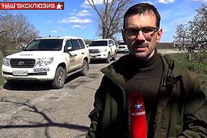 Журналист российского телеканала заставлял пленных солдат на камеру звонить родным, сообщил побывавший в плену волонтер Сергей Гаков