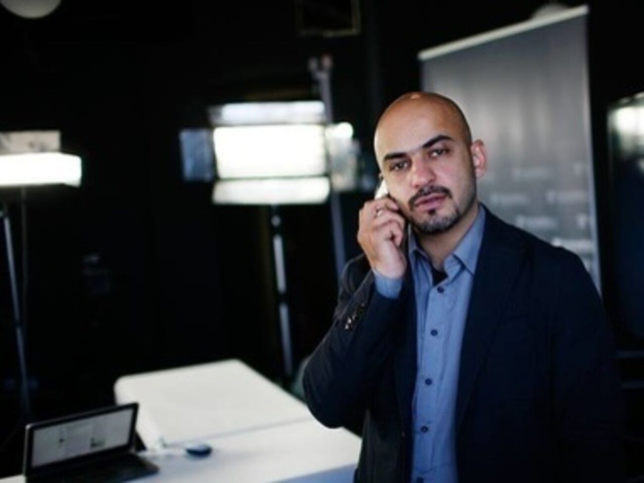 Найем: У Сухова есть еще одна "опция" - обратиться с тем же иском в Окружной административный суд Киева