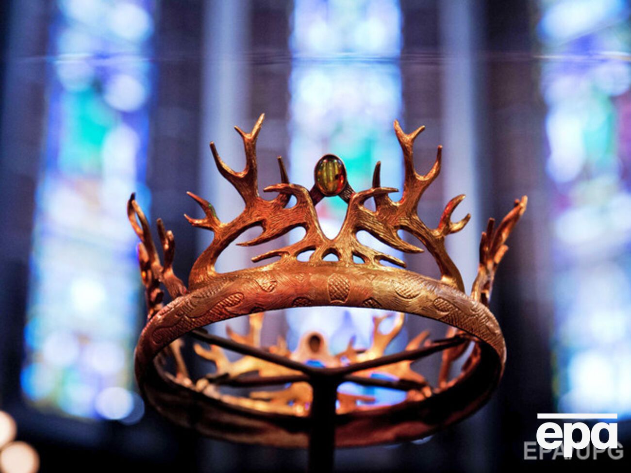 Премьера сериала в США состоялась на месяц позже европейской