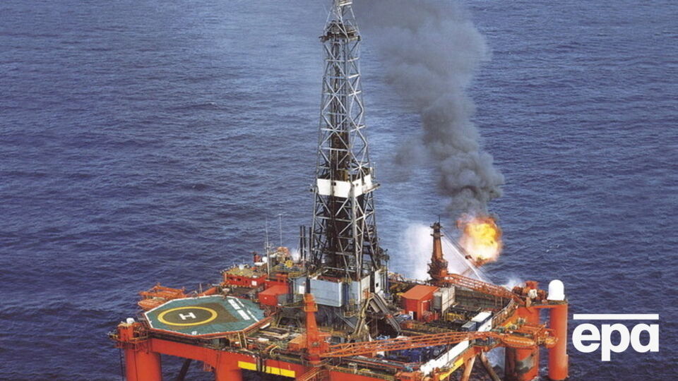 Нефть продолжает расти в цене