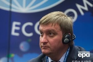 Петренко просит отложить заседание КС