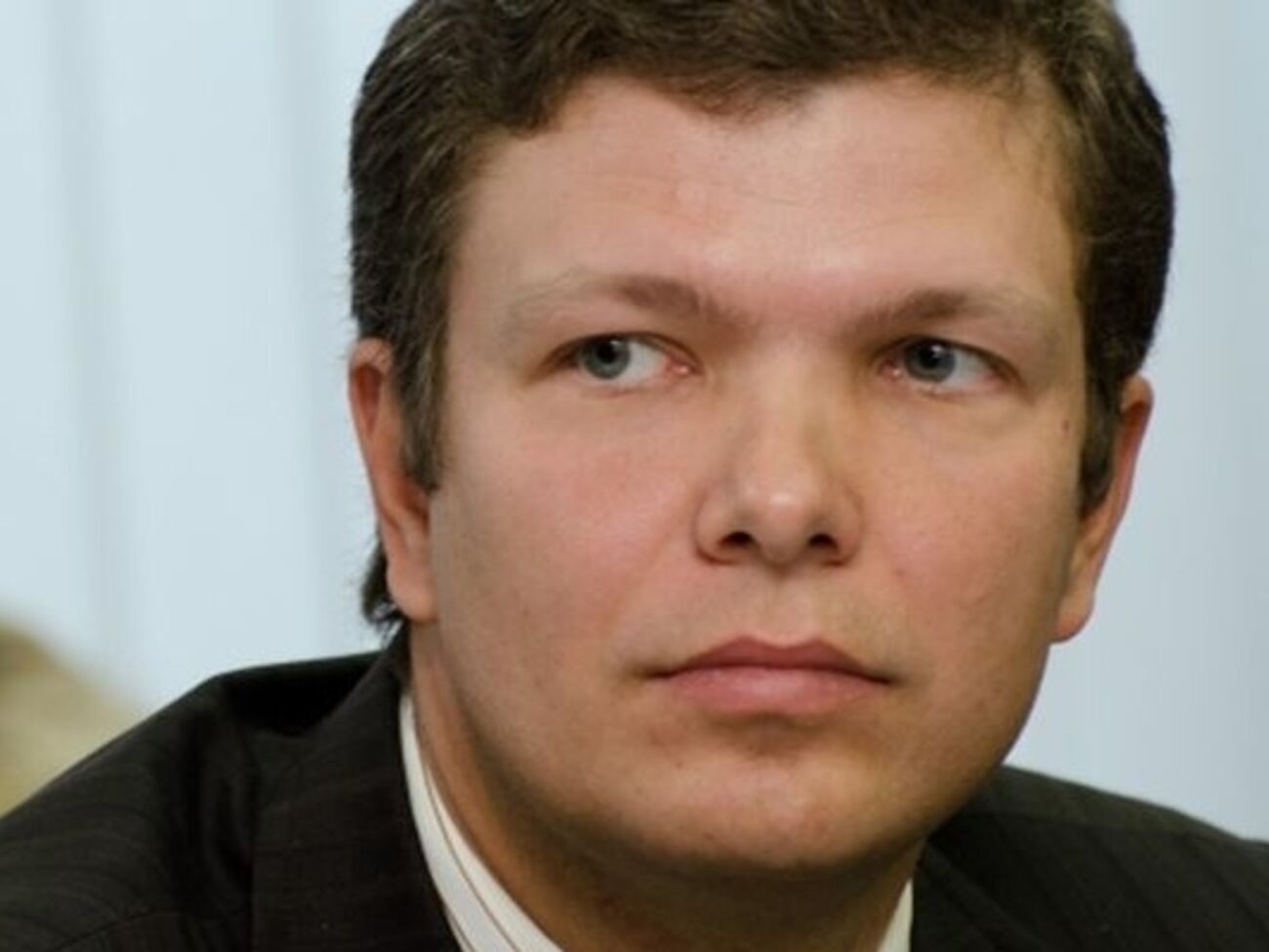 Емец предложил семи судьям КС заявить о самоотводе