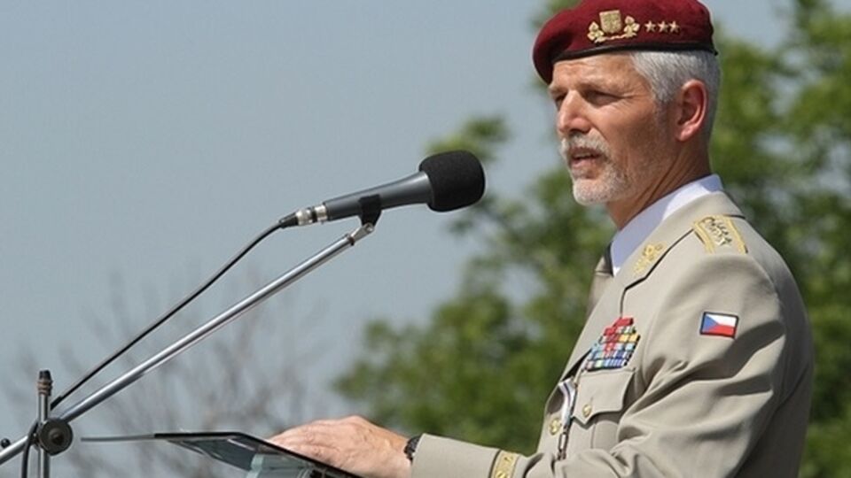 Генерал НАТО: Кремль внушил общественности, что в проблемах России виновен Запад