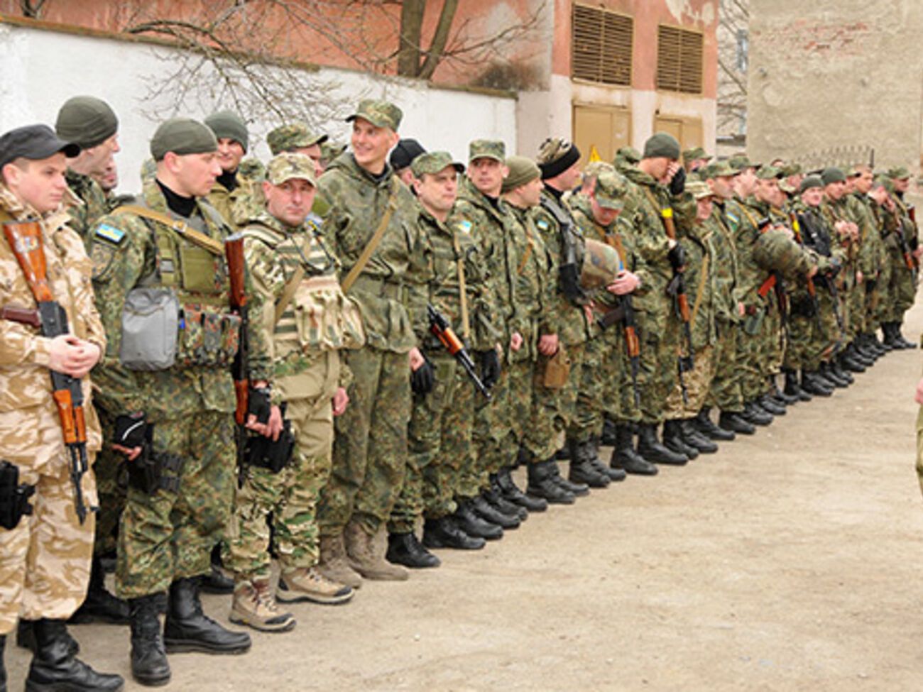 В зону АТО отправились военные