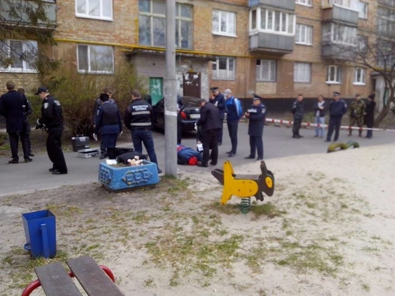 Олеся Бузину застрелили днем на Дегтяревской улице в Киеве