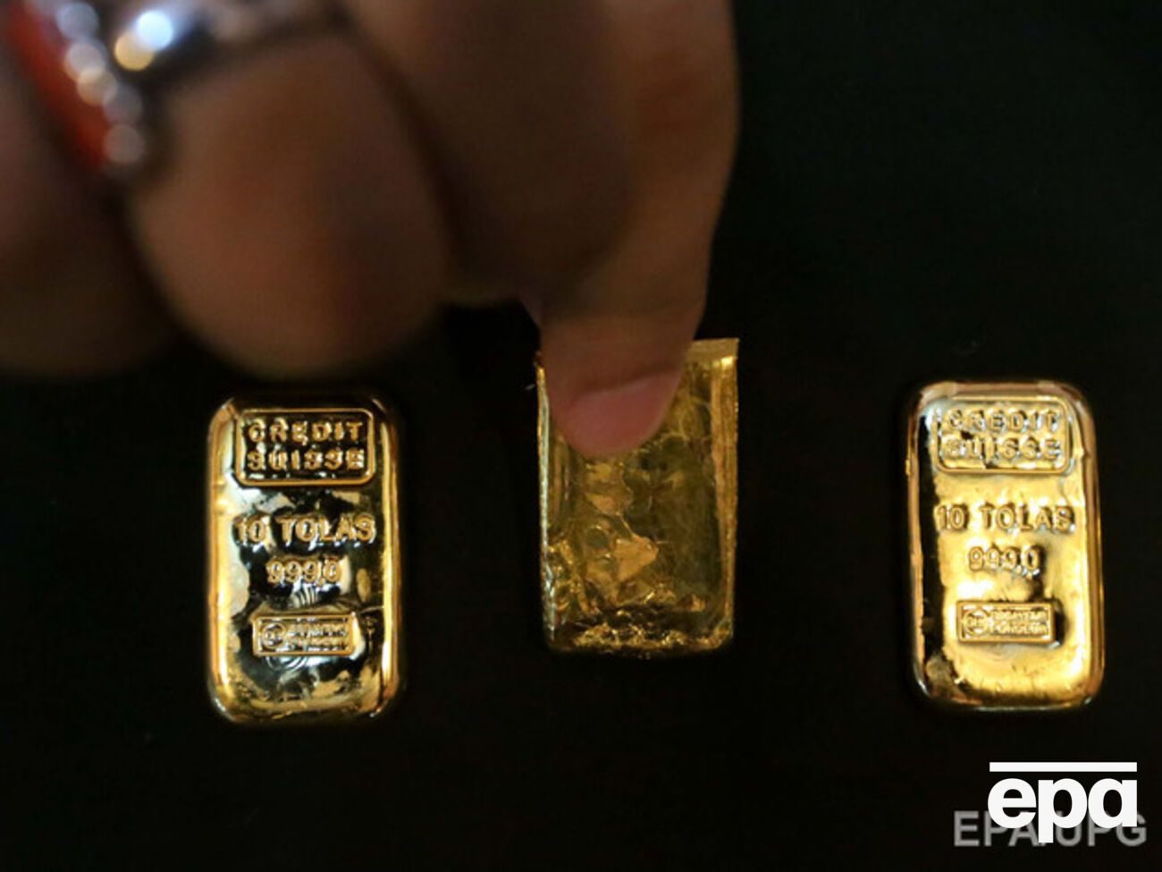 Золотовалютные резервы России продолжают уменьшаться