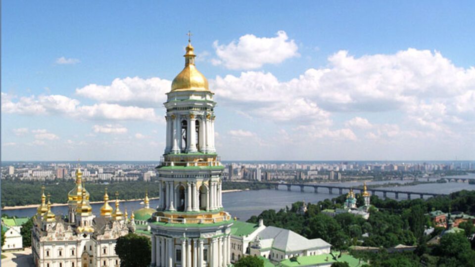 Начались работы в 2010 году в связи с аварийным состоянием колокольни