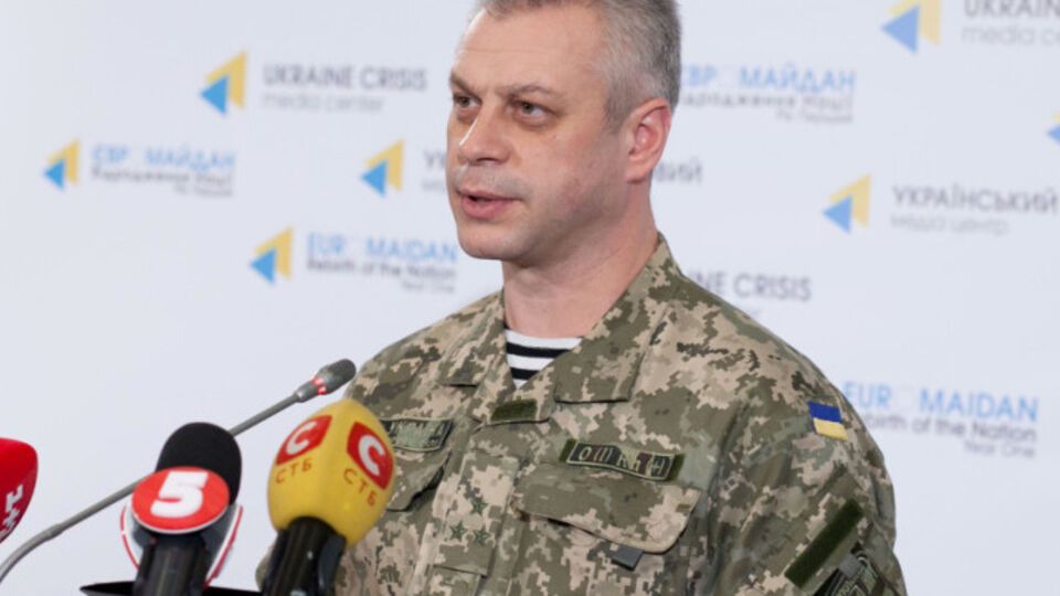 За сутки был ранен один боец