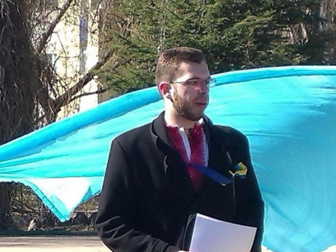 В Крыму избили украинского активиста Леонида Кузьмина