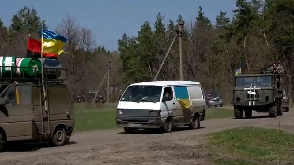 "Правый сектор" покидает Пески. Видео