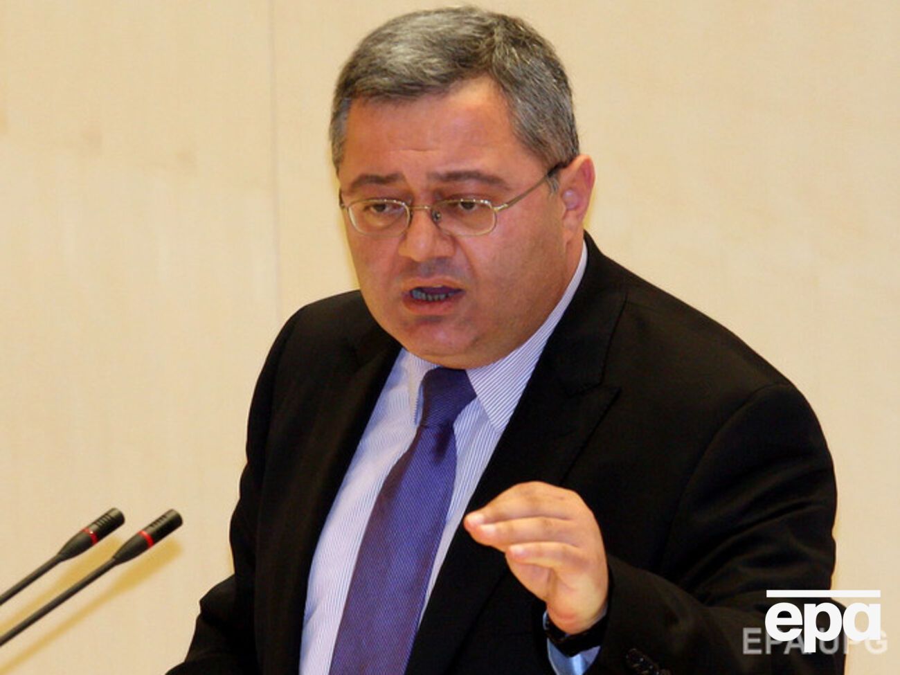 Усупашвили в понедельник приедет в Киев