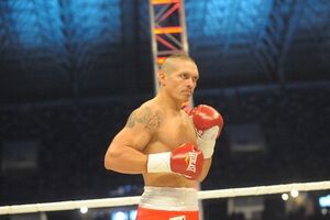 Усик одержал победу над россиянином техническим нокаутом