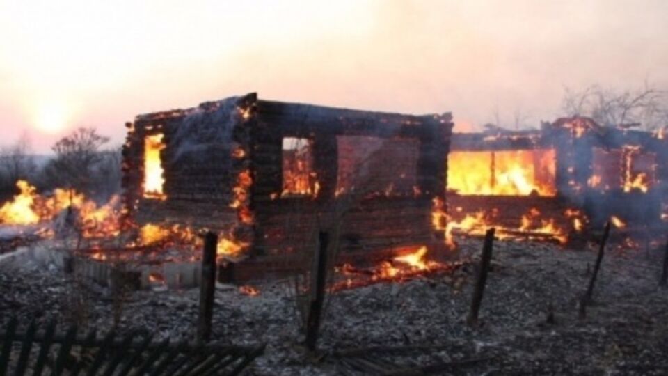 Из-за пожаров в Хакасии запретили посещать леса