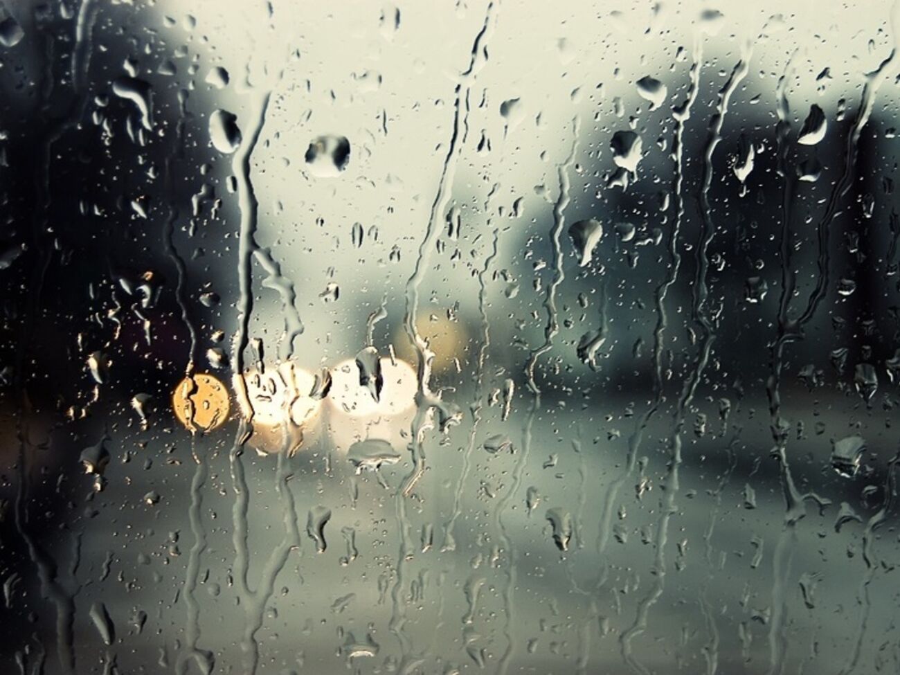 Водителей предупреждают о плохой видимости на дорогах