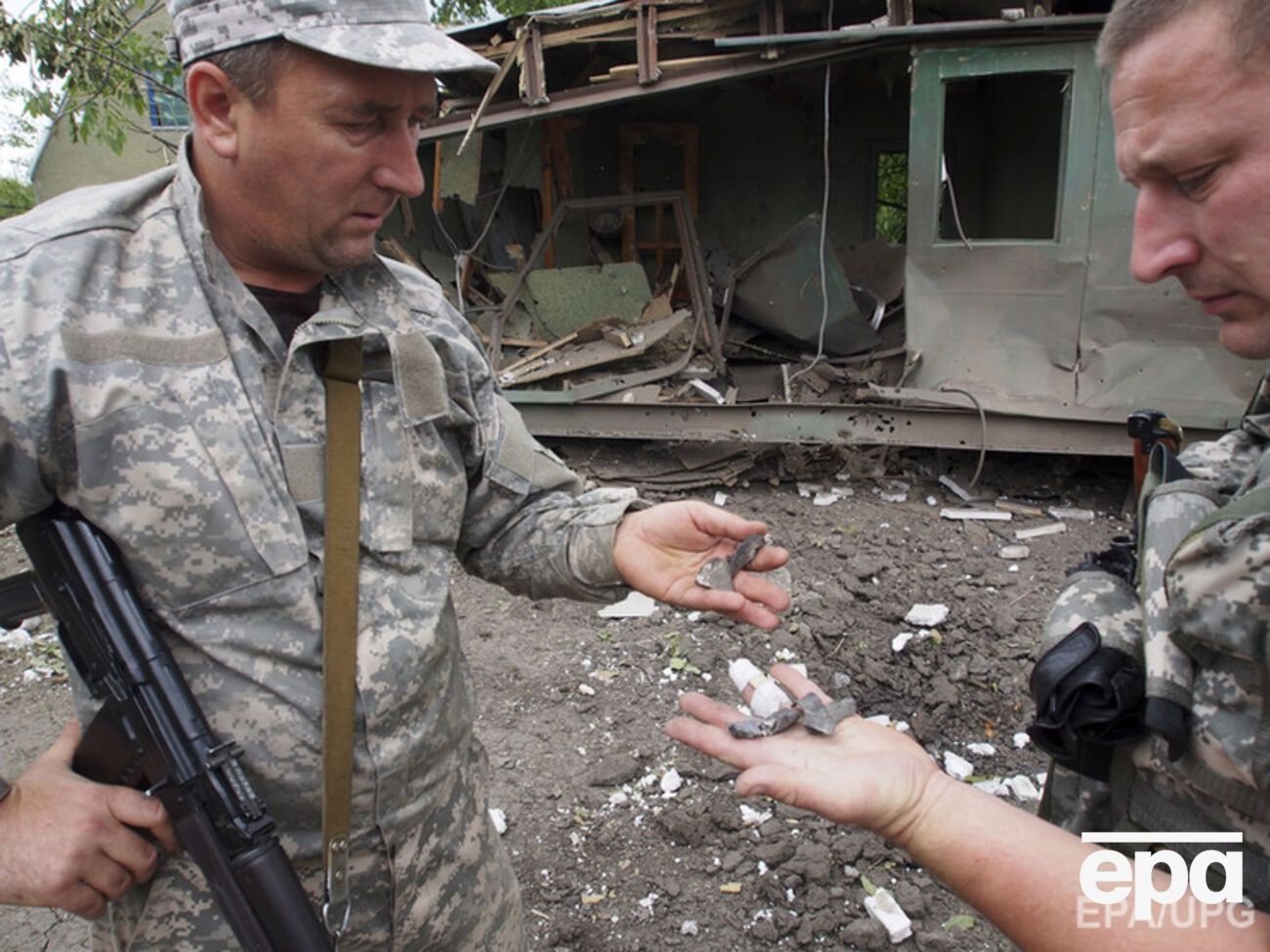 Москаль заявил, что боевики выпустили три снаряда из "Града" по селу Валуйское