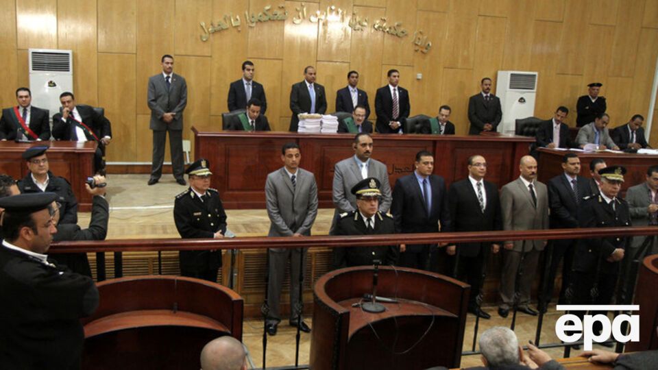 Суд приговорил к смертной казни 11 человек