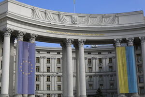 МИД проверяет, были ли на борту затонувшего судна украинцы