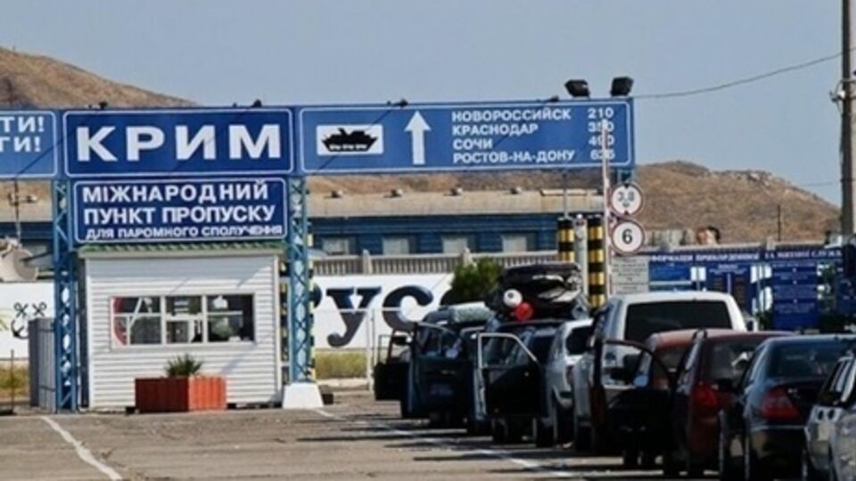 "Власти" Крыма обещают, что в этом году очереди на переправе будут меньше