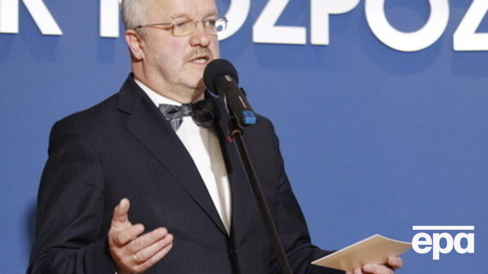 Олекас подчеркнул, что Украина уже год испытывает на себе агрессию России, которая угрожает всей Европе