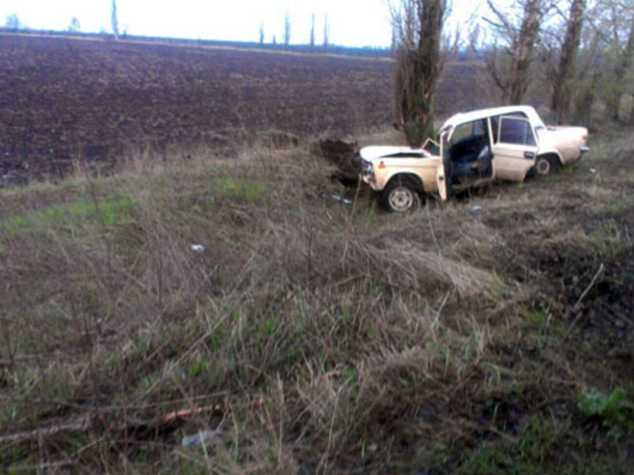 Пострадавшие попали в ДТП на автодороге Гродовка --- Очеретино, на расстоянии 2 км от Димитрова