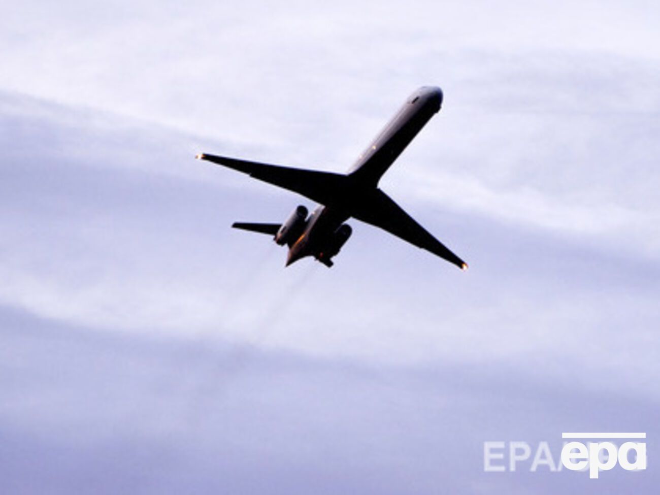 Несмотря на запрет, в United Airlines выразили уверенность, что системы управления полетом не могут быть взломаны описанным методом