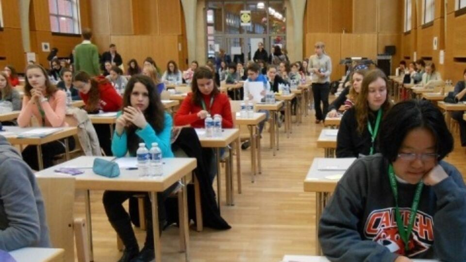 Украинские школьницы на EGMO-2015 завоевали три золотые и одну серебряную медали