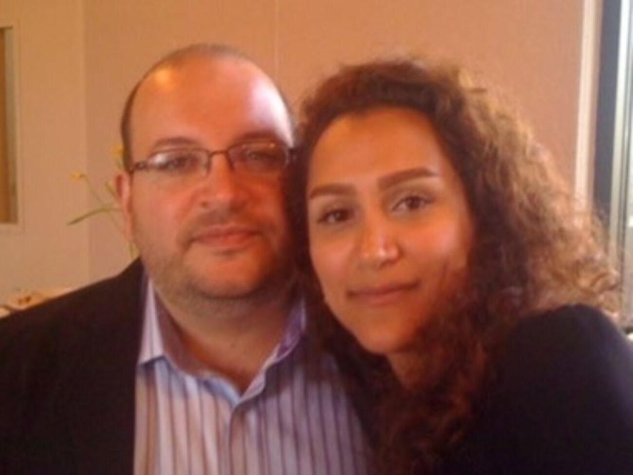 Джейсон Резаян с женой