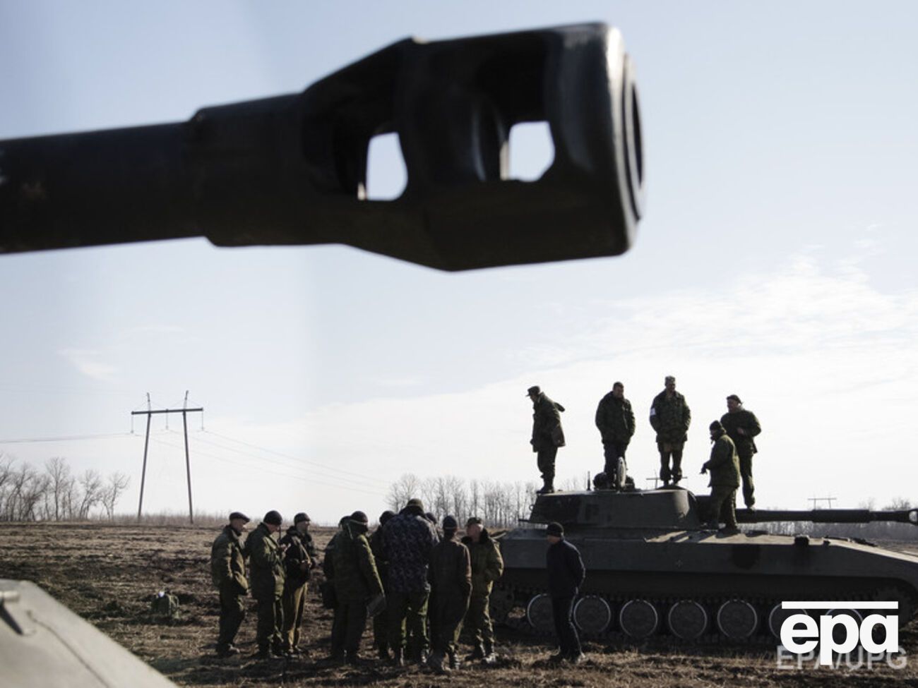Боевики ремонтируют технику, поврежденную в боях под Дебальцево