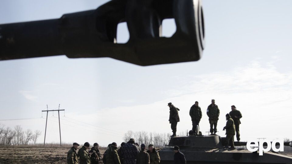 Боевики ремонтируют технику, поврежденную в боях под Дебальцево