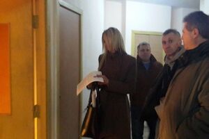 Обыск у Козаченко проводится в рамках расследования дела о подделке документов, сообщили в МВД