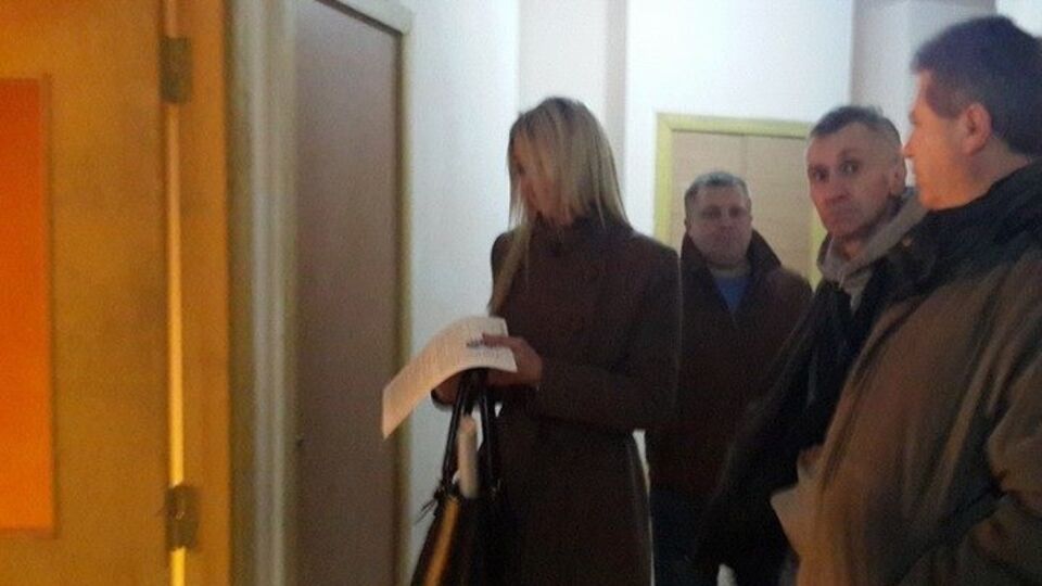 Обыск у Козаченко проводится в рамках расследования дела о подделке документов, сообщили в МВД