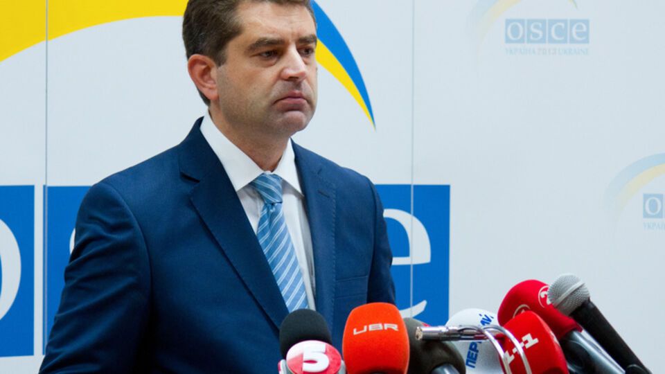 Евгений Перебийнис сообщил, что МИД Украины направил ноту российской стороне в связи с вывозом детей в РФ