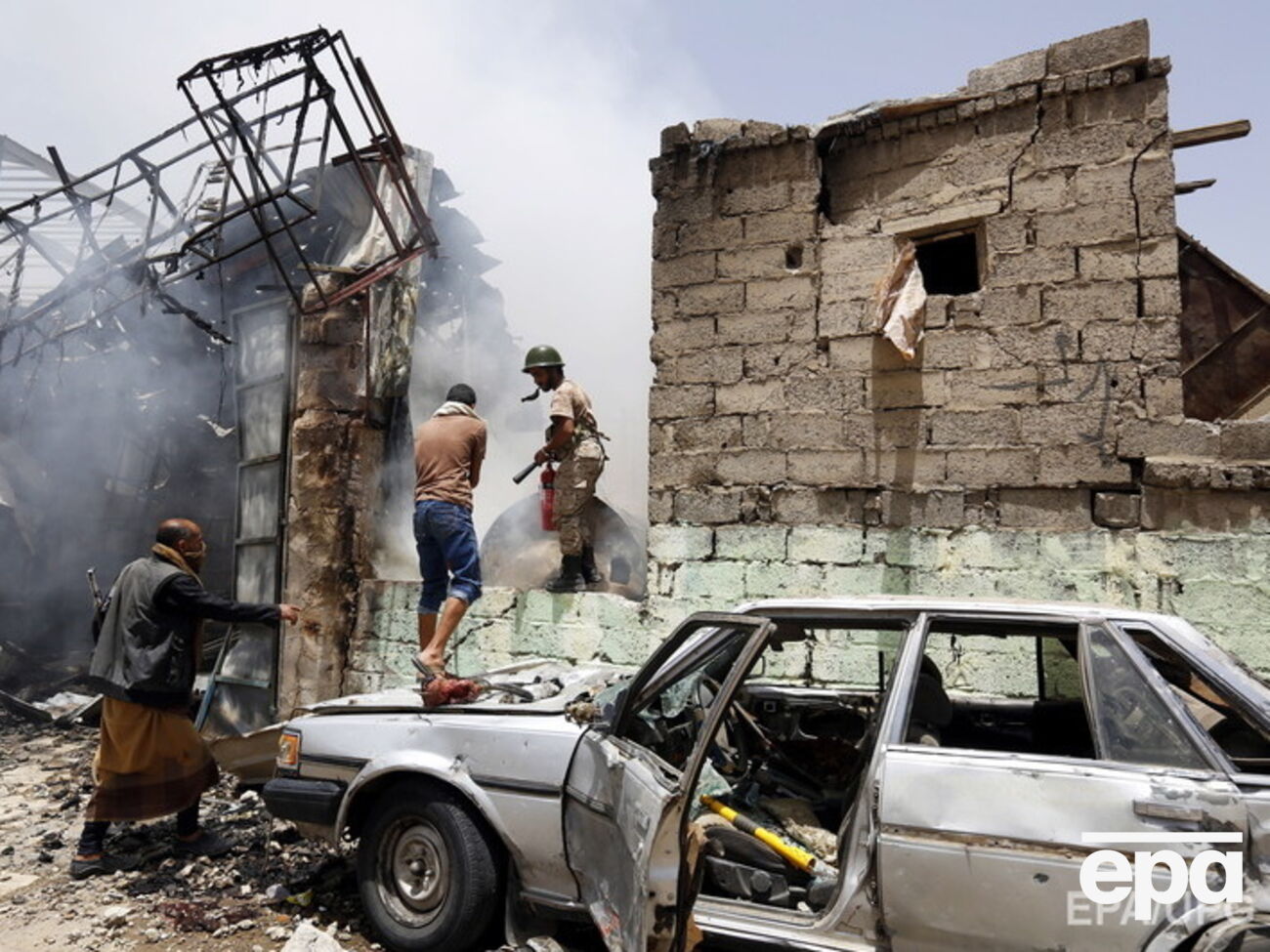 Военная операция продолжалась в Йемене почти месяц