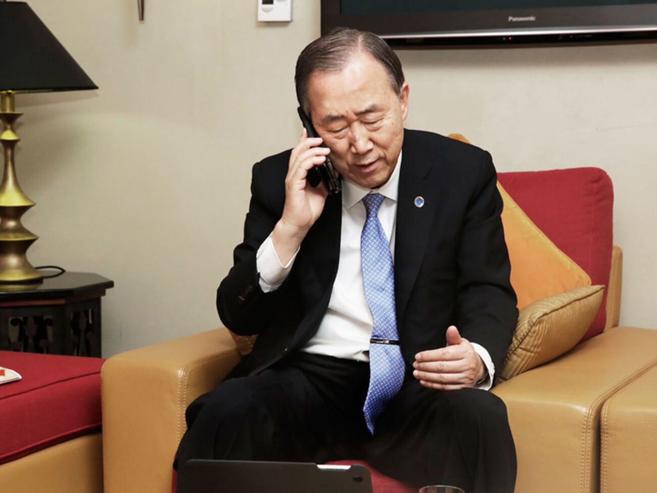 Пан Ги Мун провел телефонный разговор с Петром Порошенко