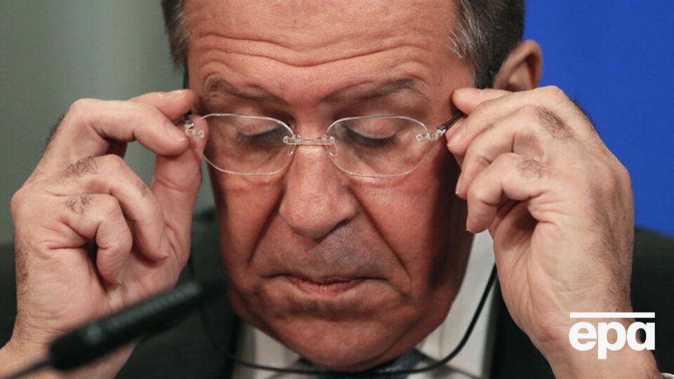 Лавров считает, что Обаму к переговорам "Нормандской четверки" должен подключить Олланд