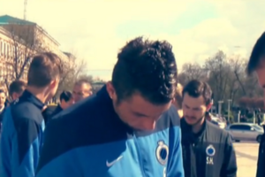 Игроки "Брюгге" прогулялись по Киеву под песню "Хай живе вільна Україна". Видео