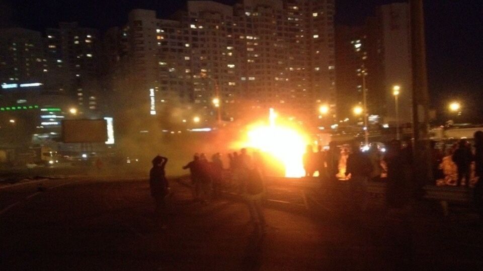 На месте застройки возле метро "Осокорки" в Киеве прозошли столкновения. Фоторепортаж