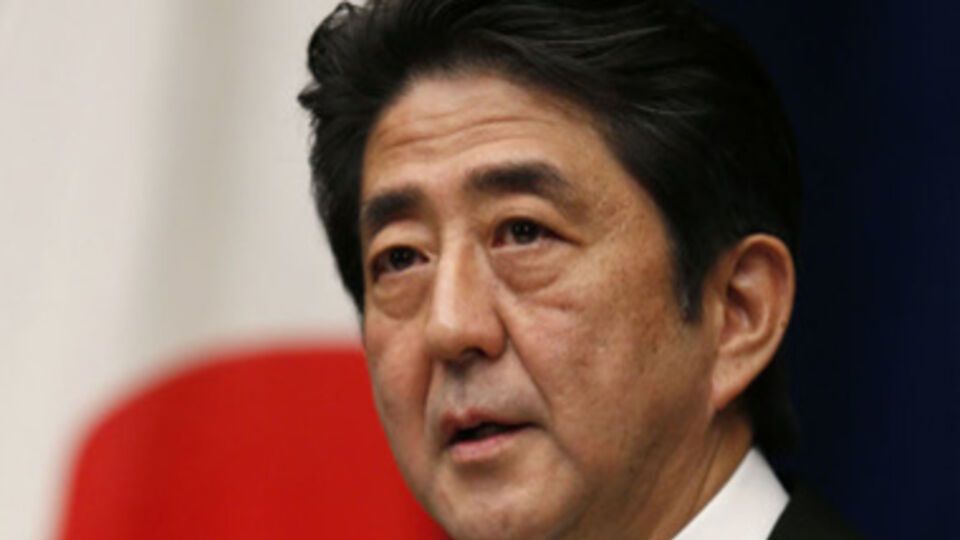 СМИ: Синдзо Абэ вслед за западными лидерами отказался от поездки в Москву на 9 мая