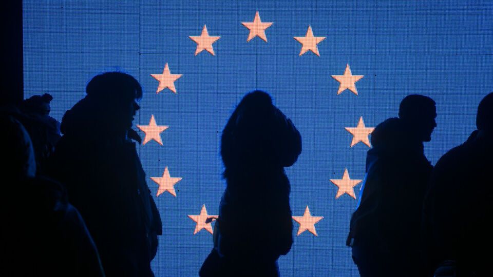 Документ еще должны ратифицировать 13 стран ЕС